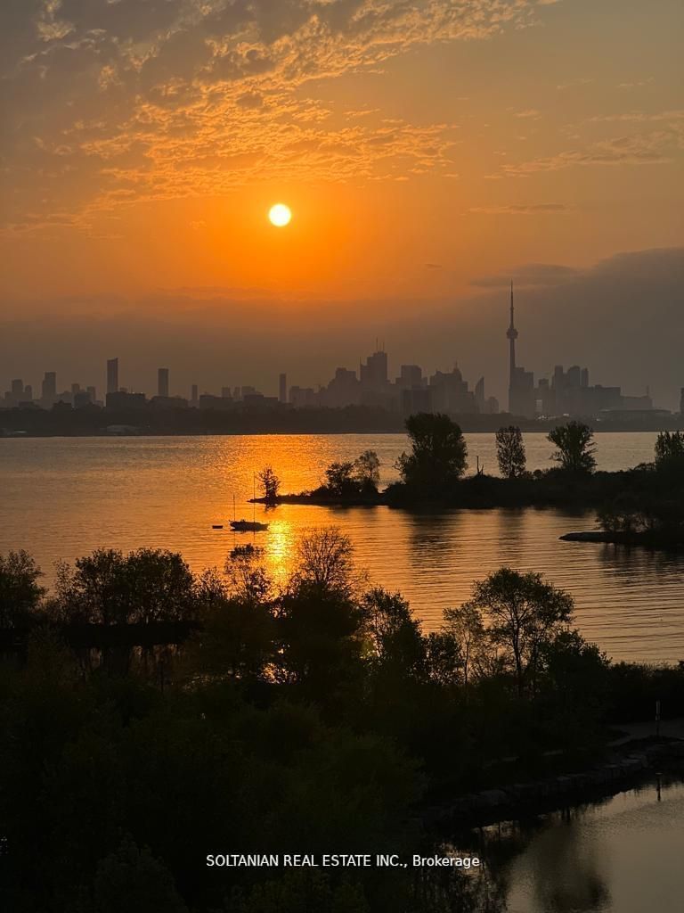 Water Tower at Eau Du Soleil, Etobicoke, Toronto