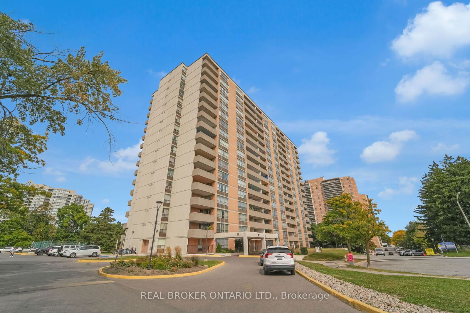 40 Panorama Crt, unit 1602 for sale