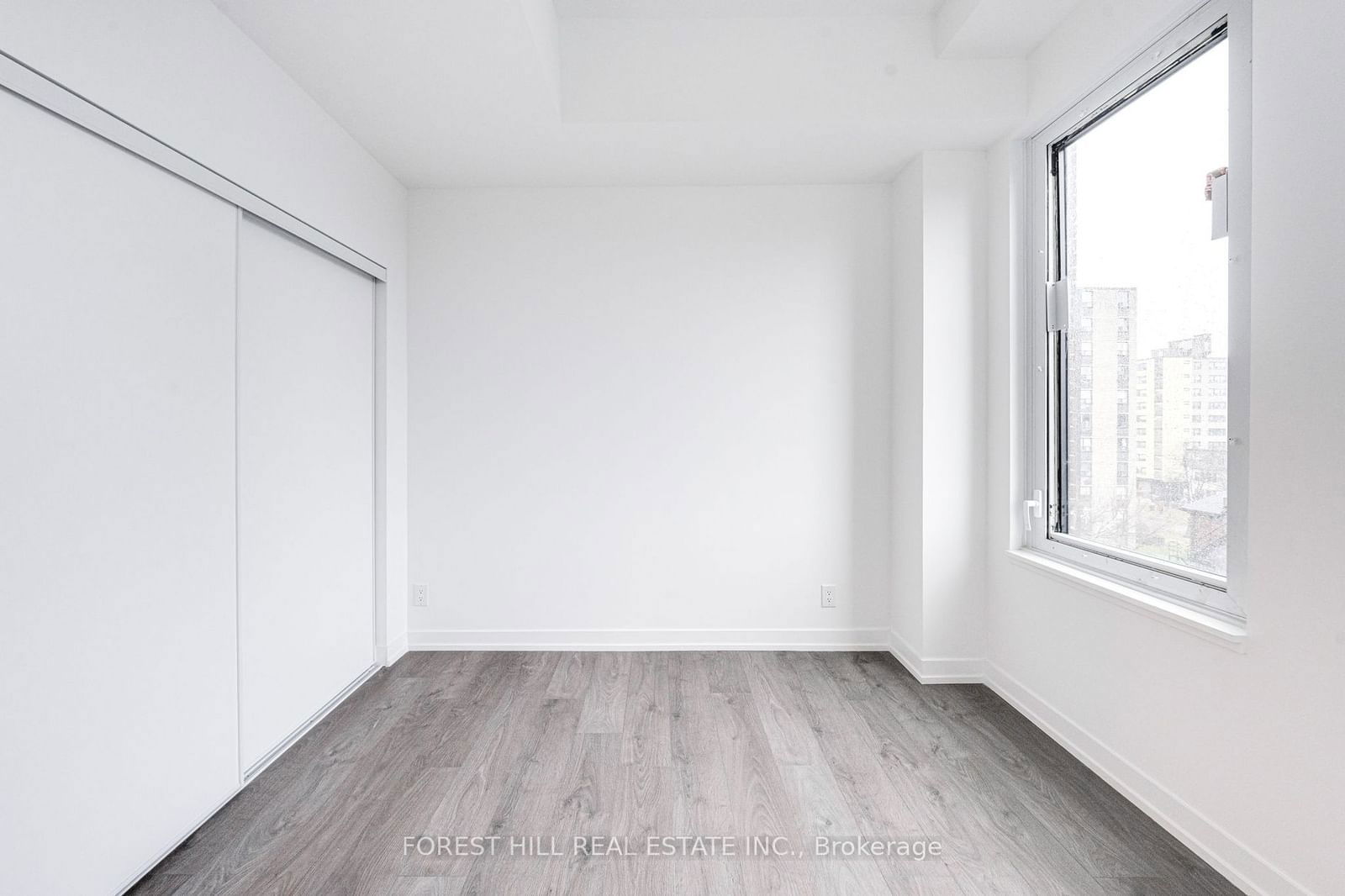 270 Dufferin St, unit 418 for rent