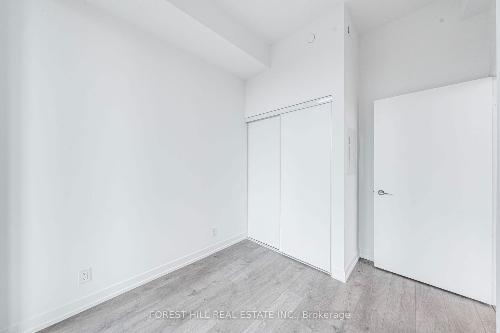 270 Dufferin St, unit 418 for rent