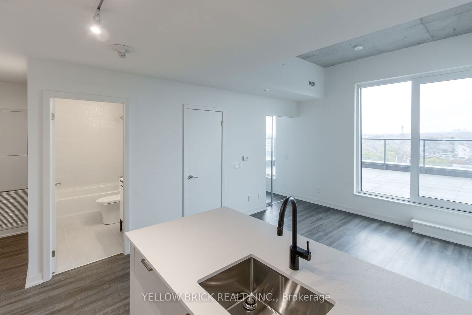 1808 St. Clair Ave W, unit 716 for sale