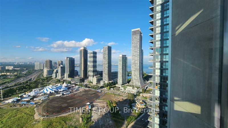 36 Park Lawn Rd, unit 2409 for rent