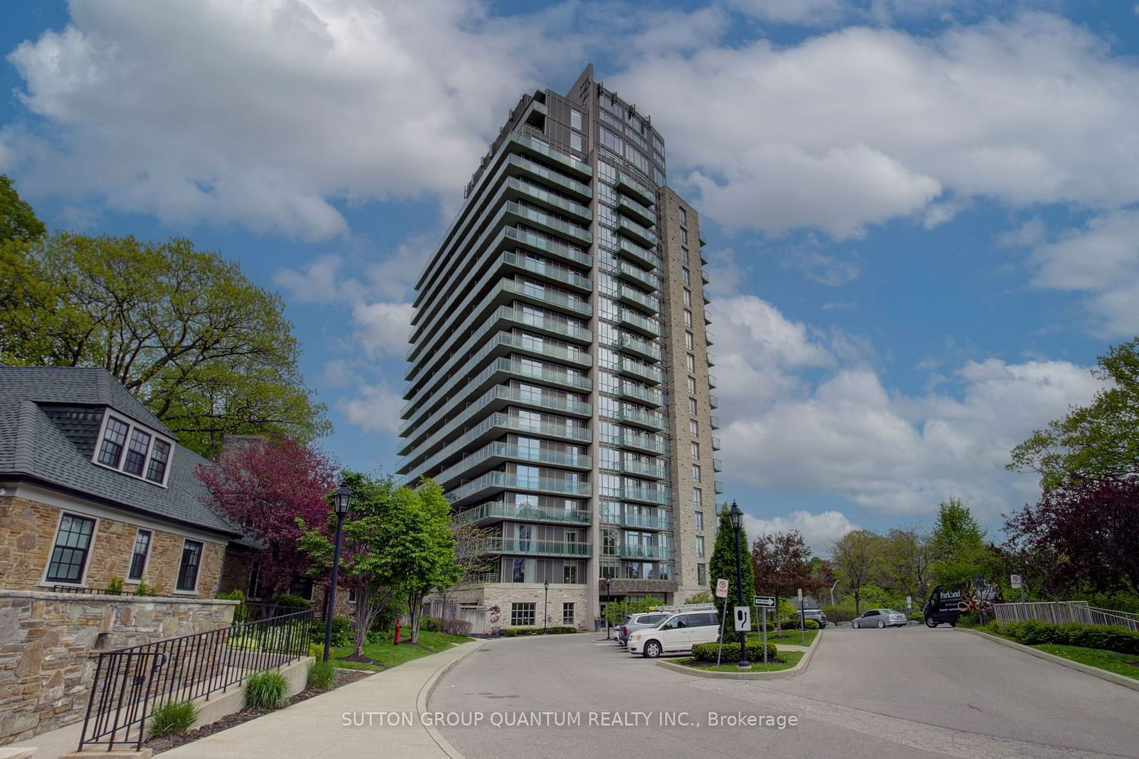 1665 The Collegeway, unit 1209 for sale