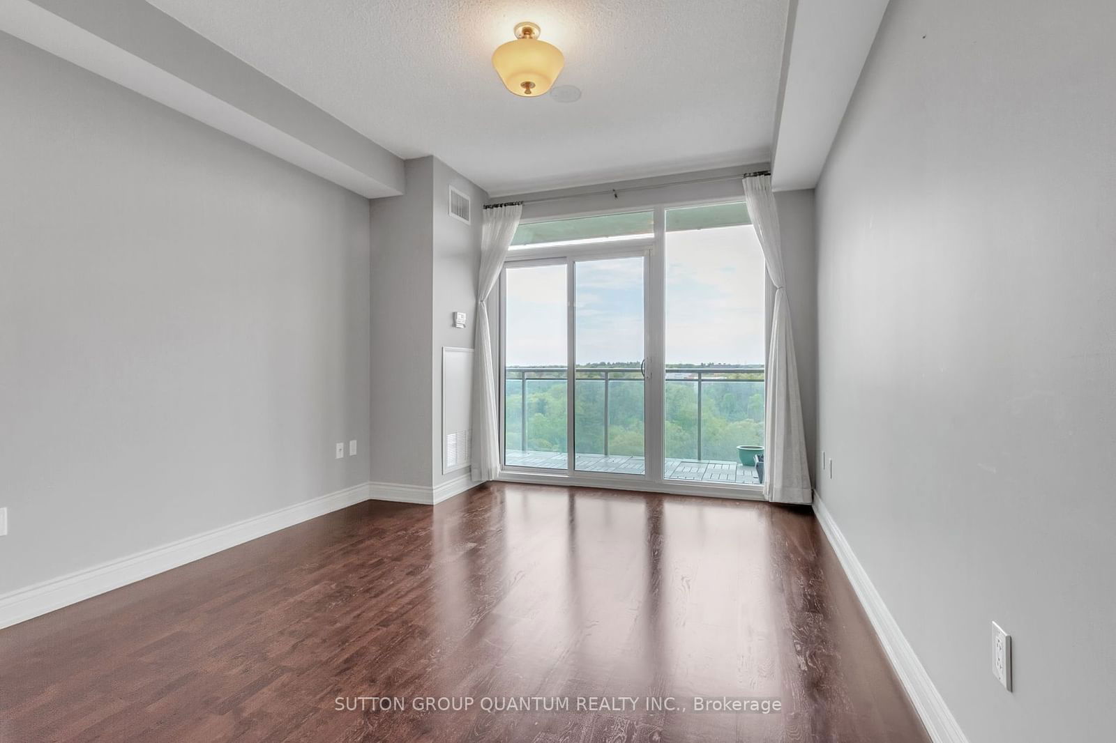 1665 The Collegeway, unit 1209 for sale