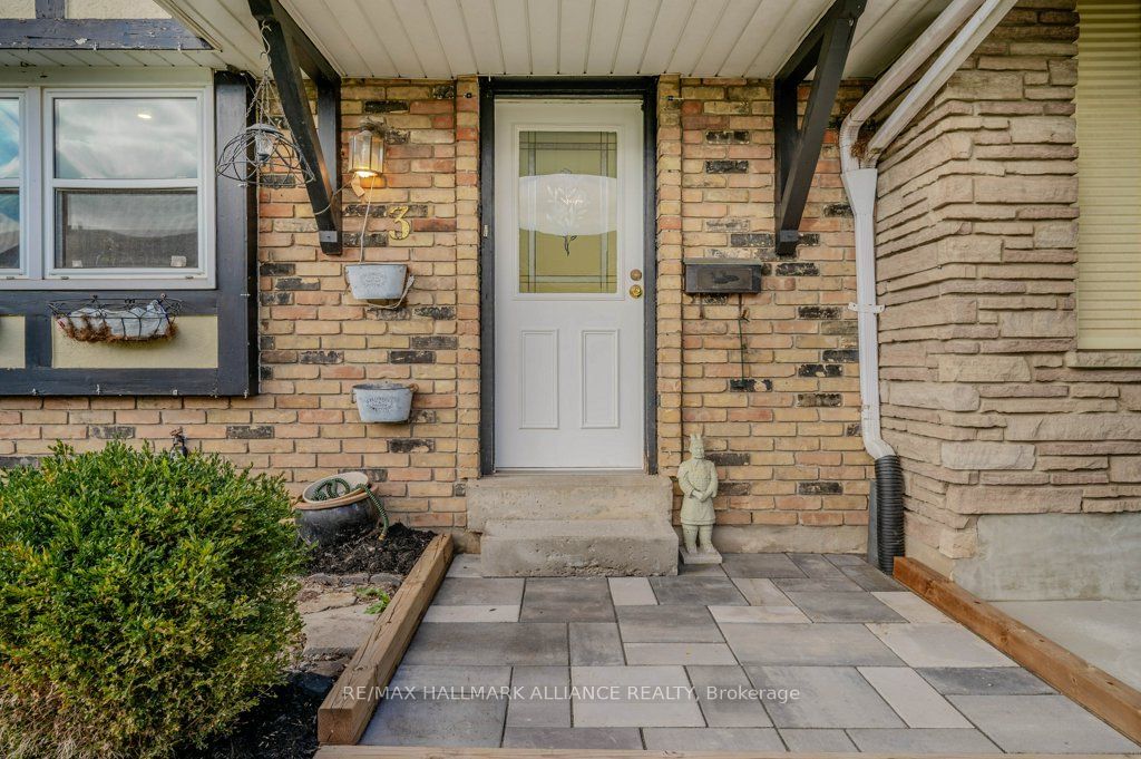 2216-2260 Upper Middle Road Townhomes, Burlington, Toronto