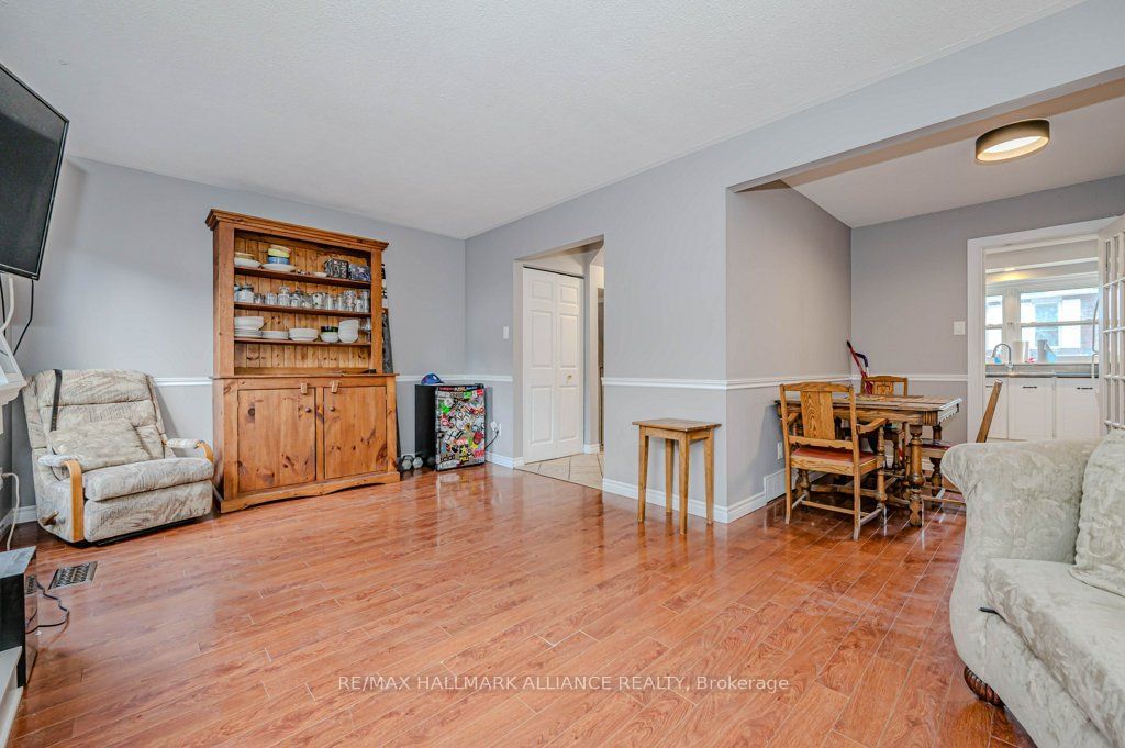 2216-2260 Upper Middle Road Townhomes, Burlington, Toronto