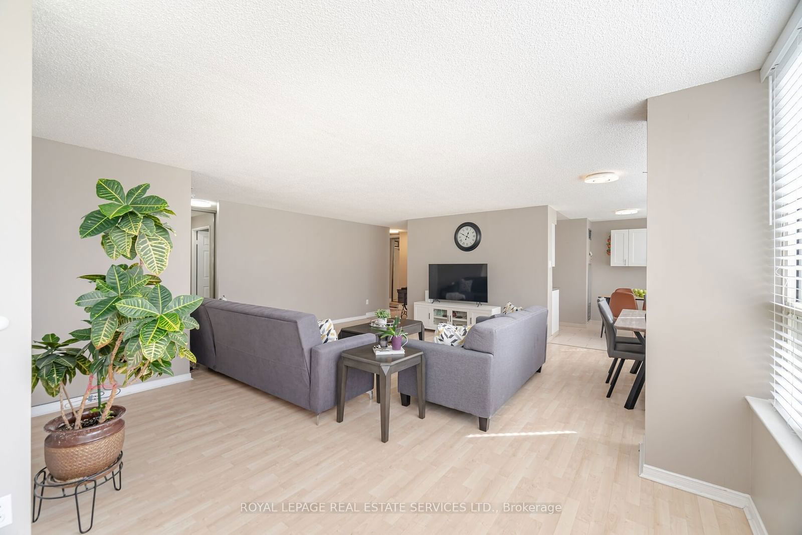 700 Constellation Dr, unit 102 for sale