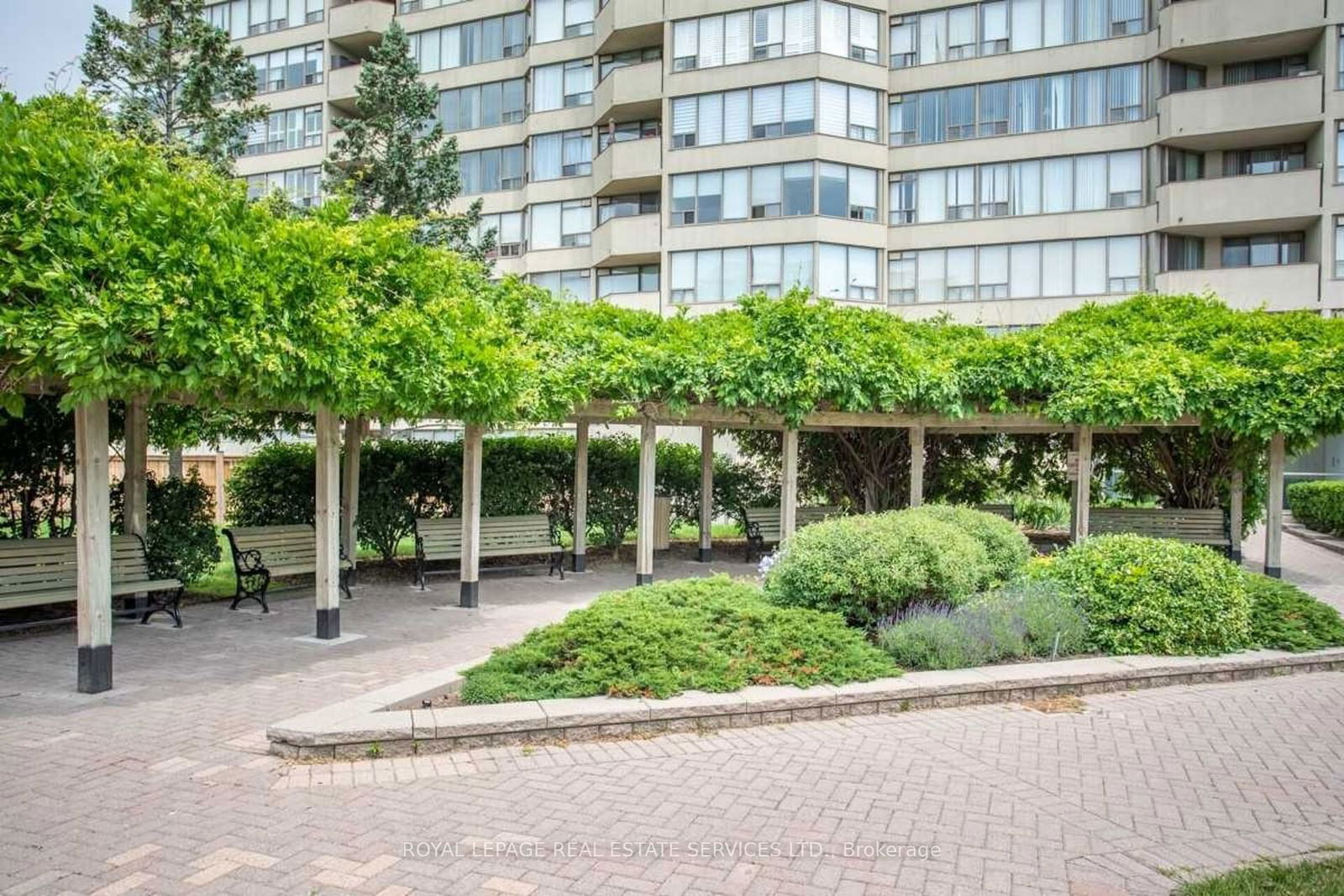 700 Constellation Dr, unit 102 for sale