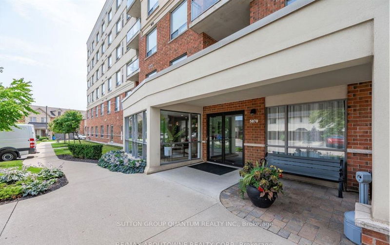 5070 Fairview St, unit 506 for sale