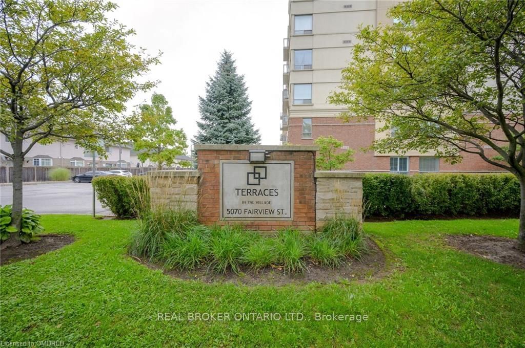 5070 Fairview St, unit 101 for sale