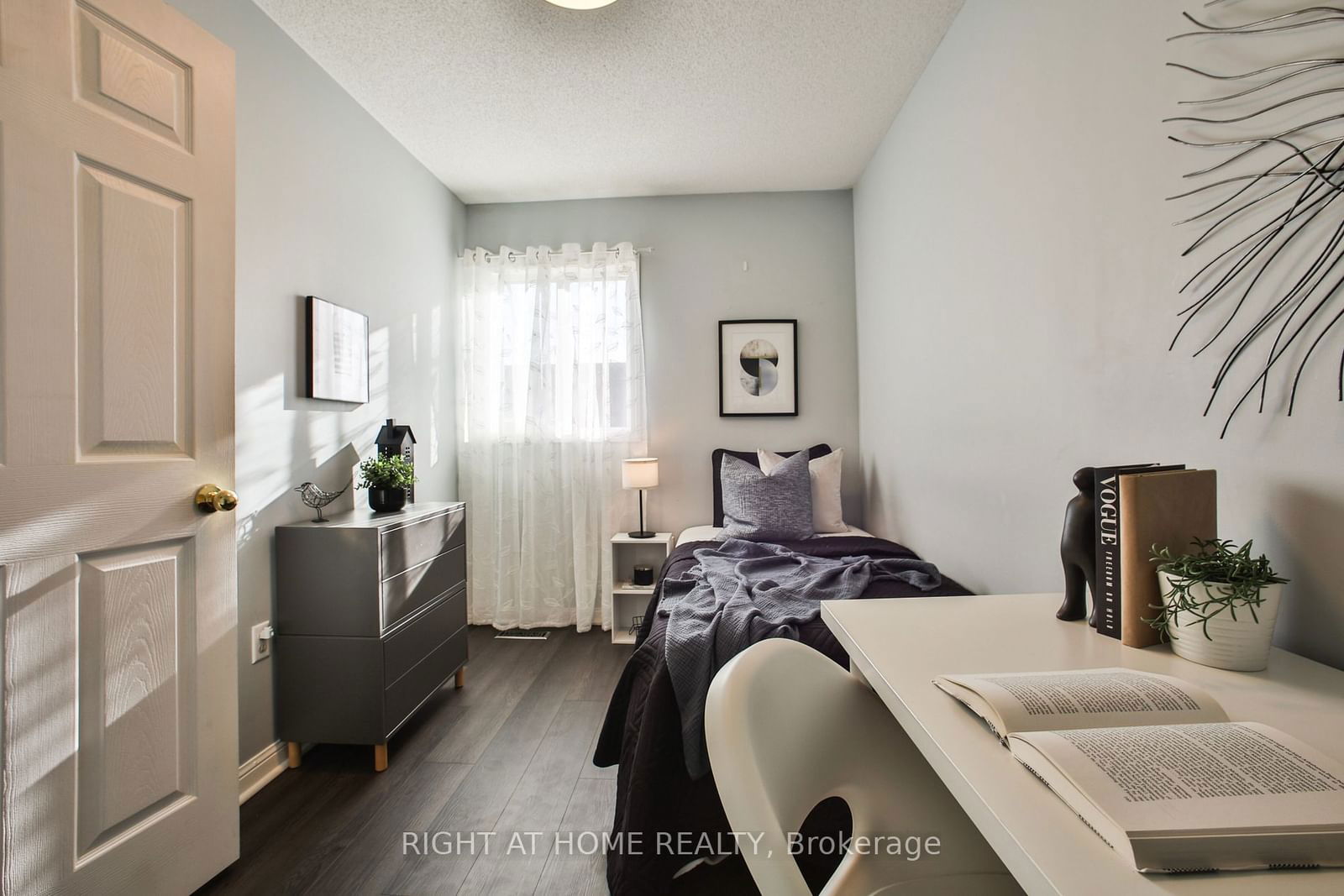 1525 South Parade Crt, unit 7 for sale