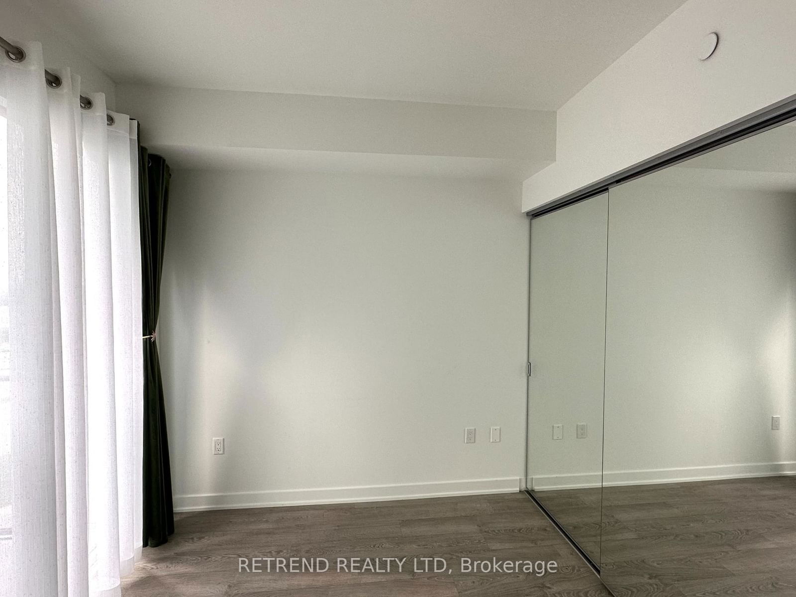 4655 Metcalfe Ave, unit 1009B for rent