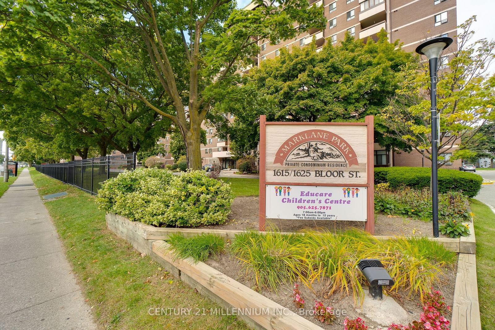 1625 Bloor St E, unit 1120 for sale