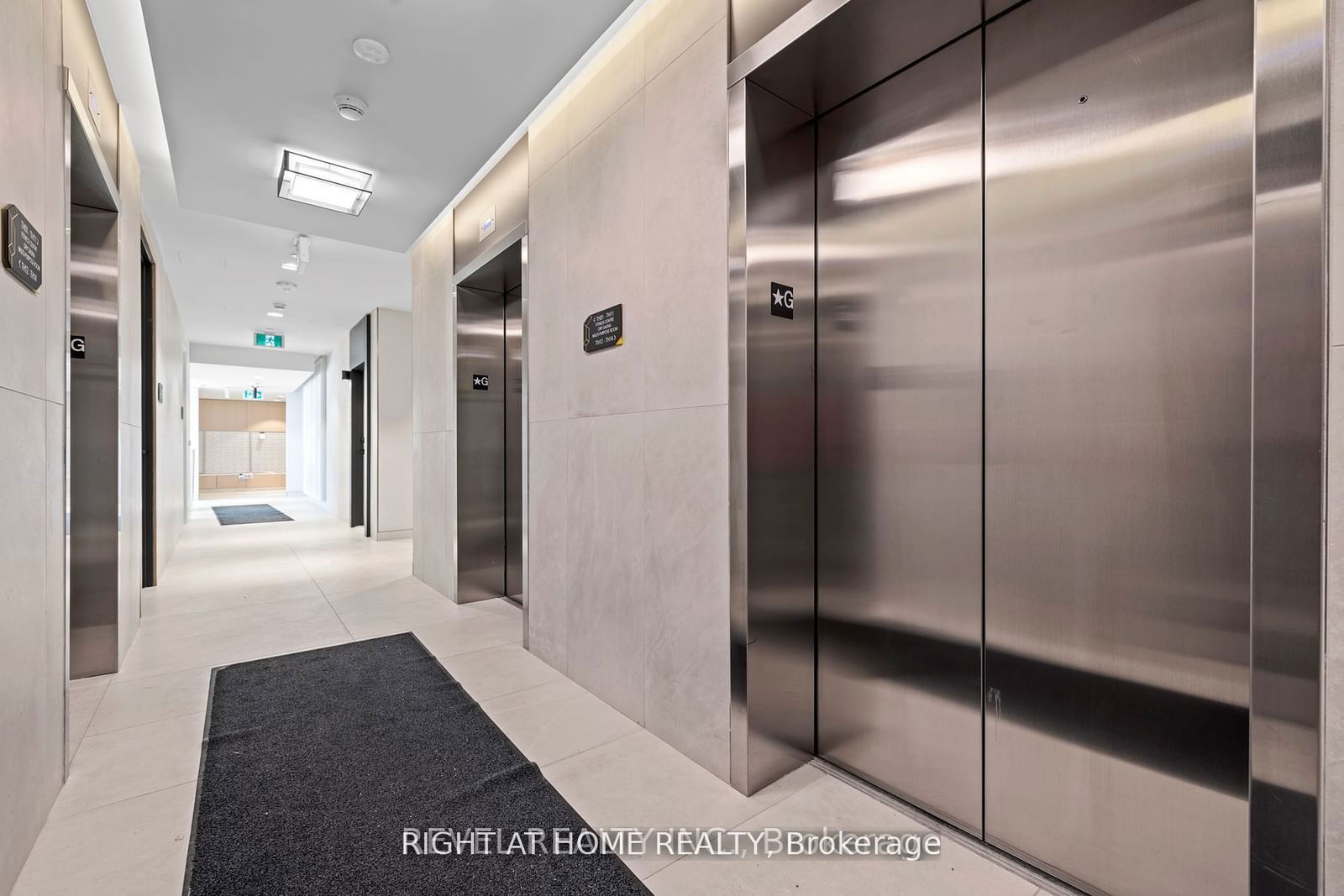 36 Zorra St, unit 2303 for rent