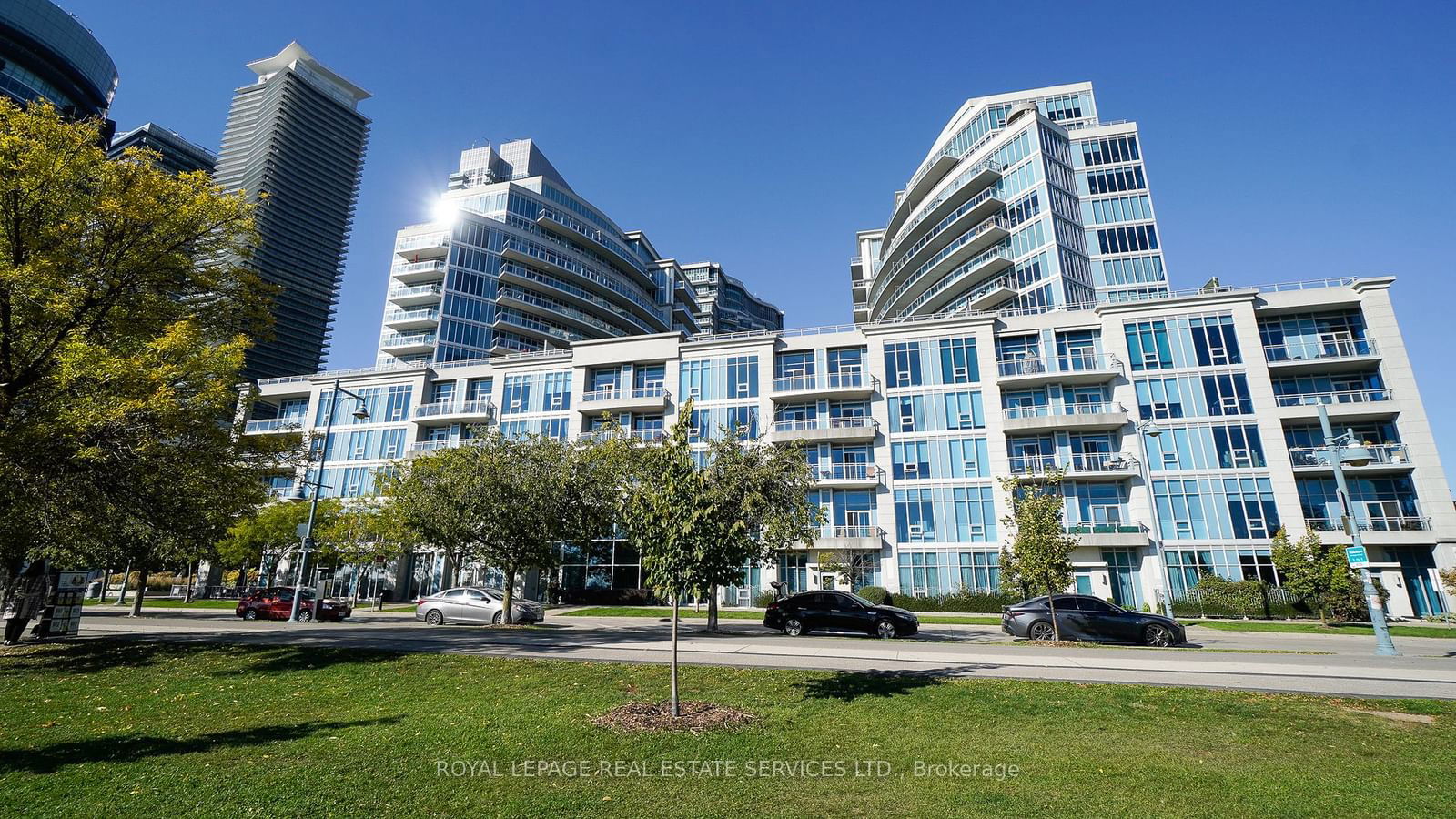 Explorer At Waterview Condos, Etobicoke, Toronto