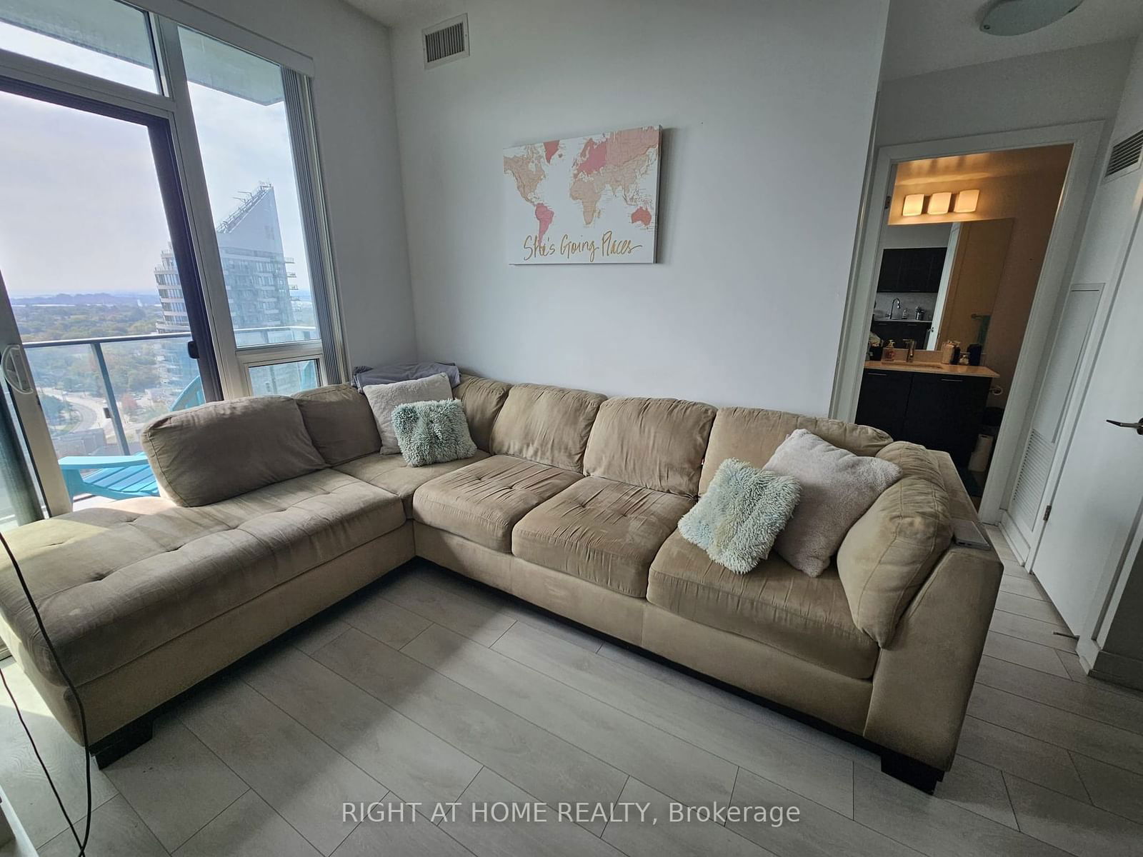 2212 Lakeshore Blvd W, unit 3004 for rent