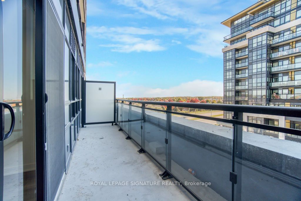 395 Dundas St W, unit 418 for rent