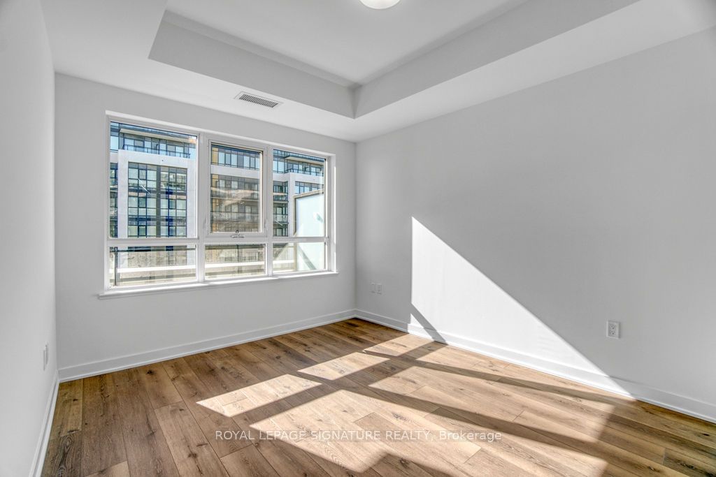 395 Dundas St W, unit 620 for rent