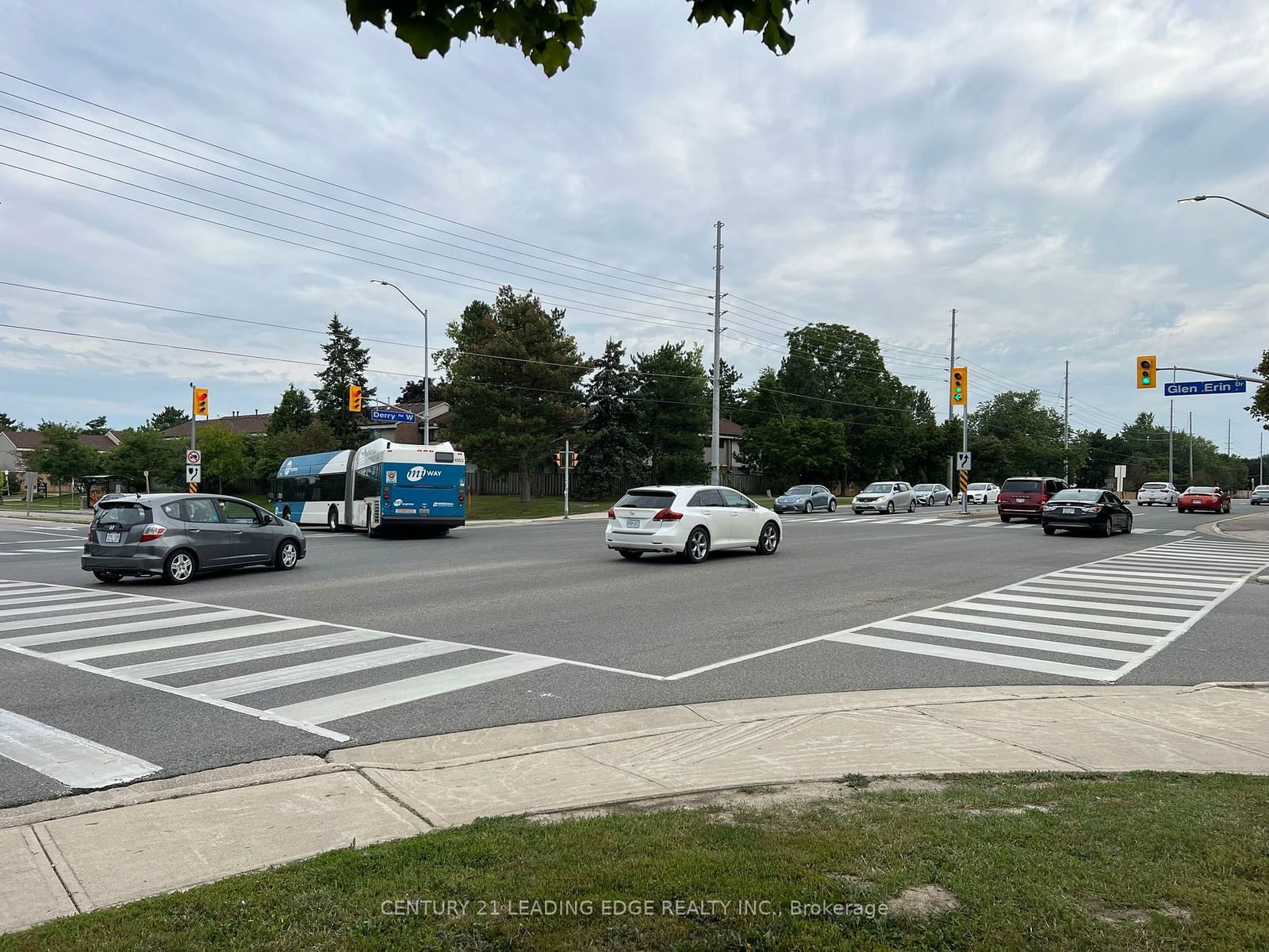 2301 Derry Road Condos, Mississauga, Toronto