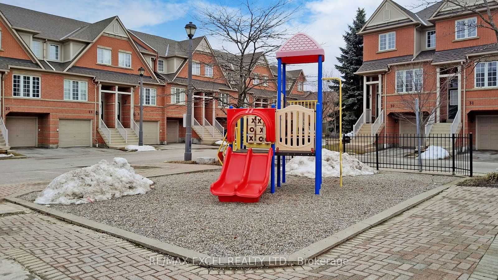 Fairfield Village Townhomes, Mississauga, Toronto