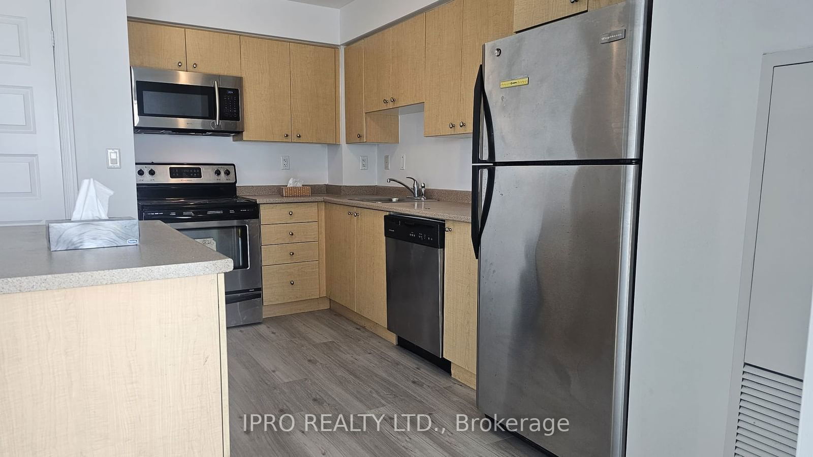 215 Queen St E, unit 1805 for rent