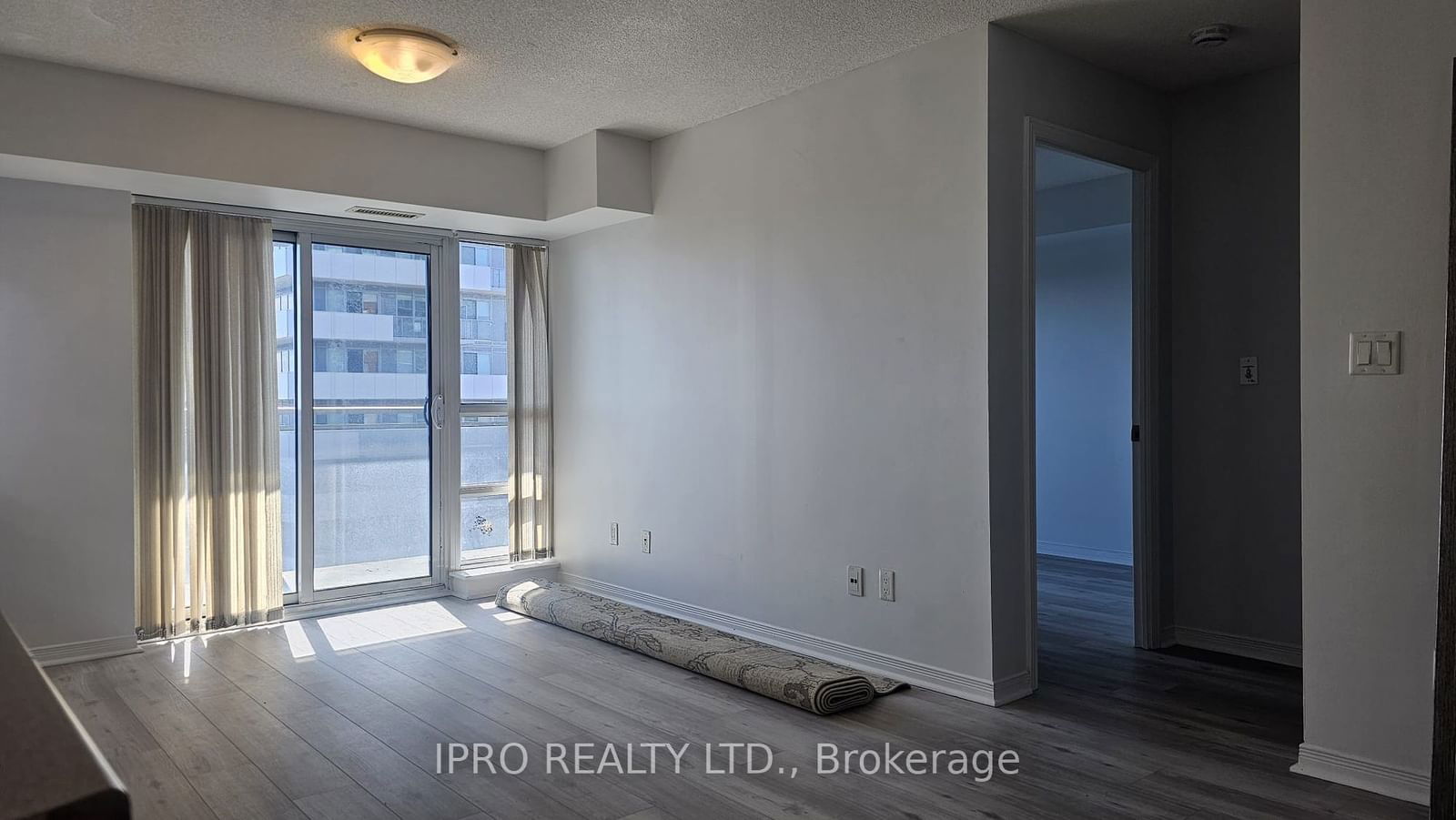 215 Queen St E, unit 1805 for rent