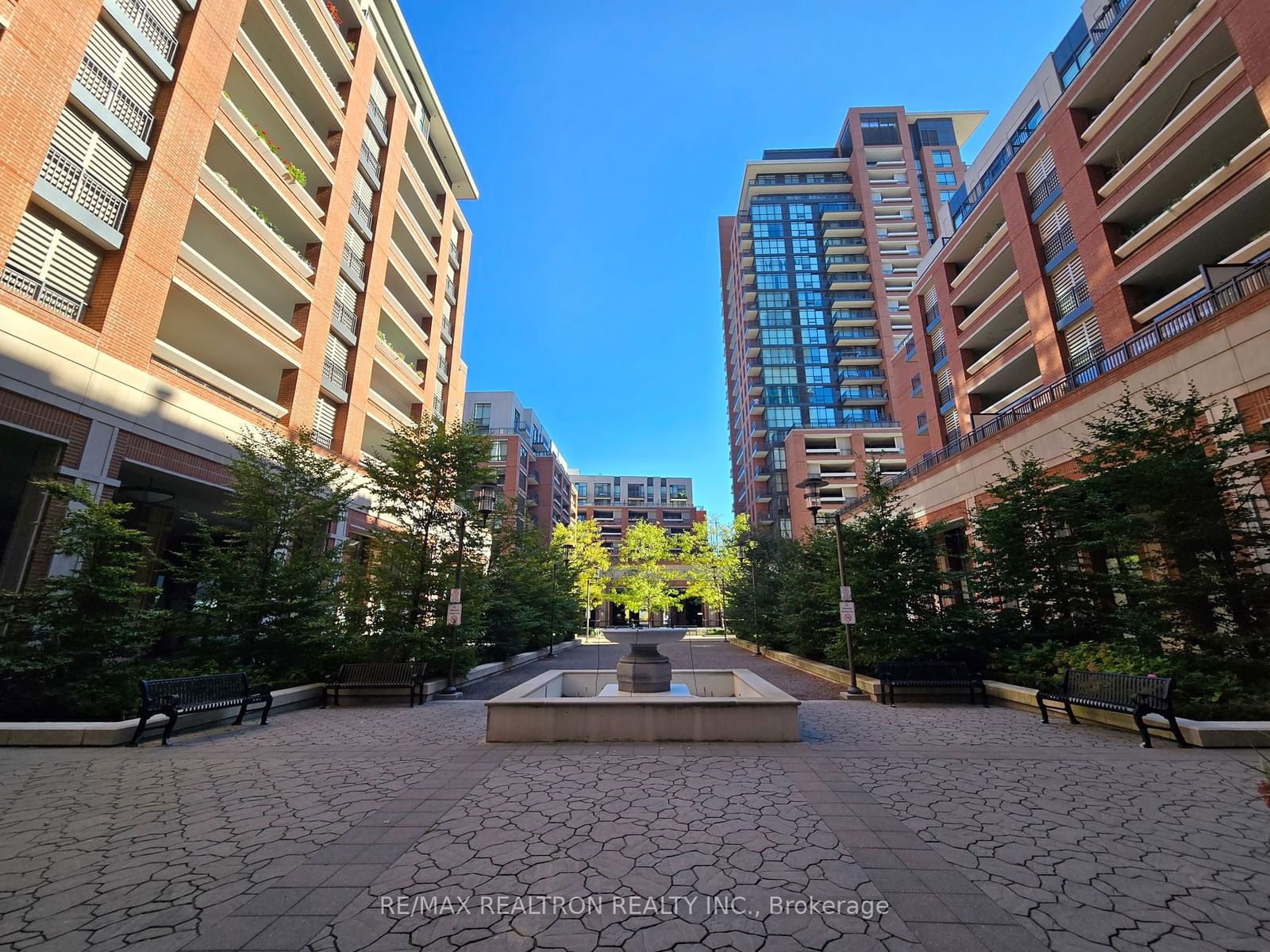 830 Lawrence Ave, unit 1107 for rent