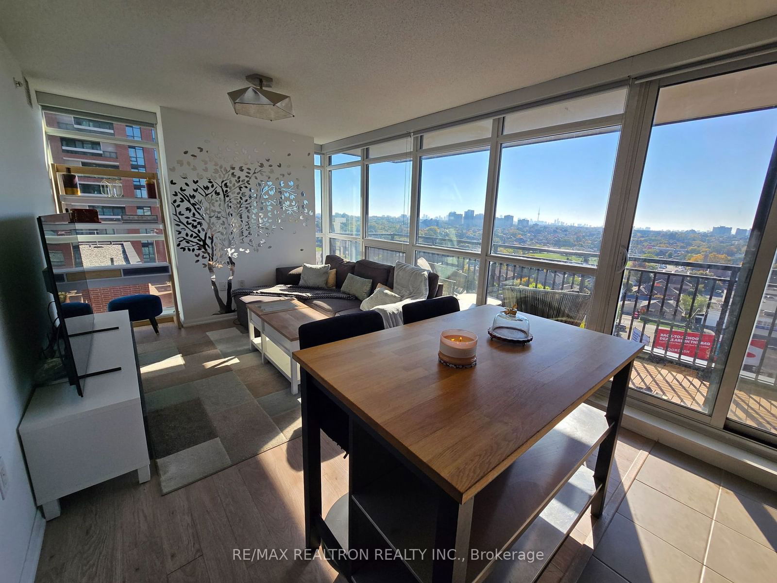 830 Lawrence Ave, unit 1107 for rent