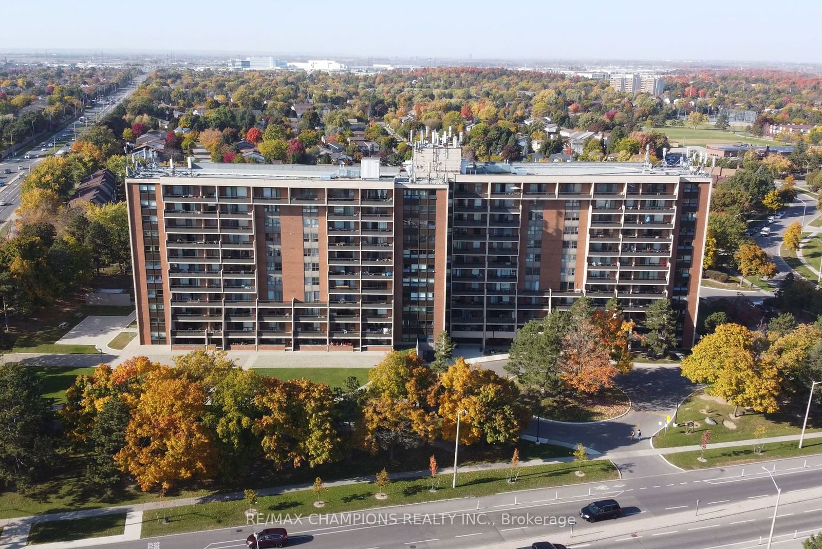 The Aquitaine Condos, Mississauga, Toronto