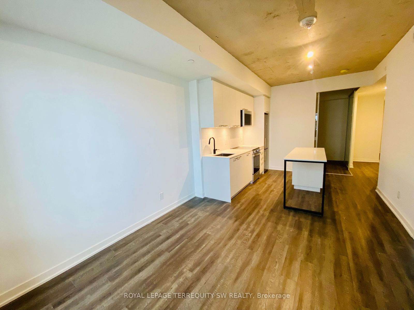 1808 St Clair Ave W, unit 418 for rent