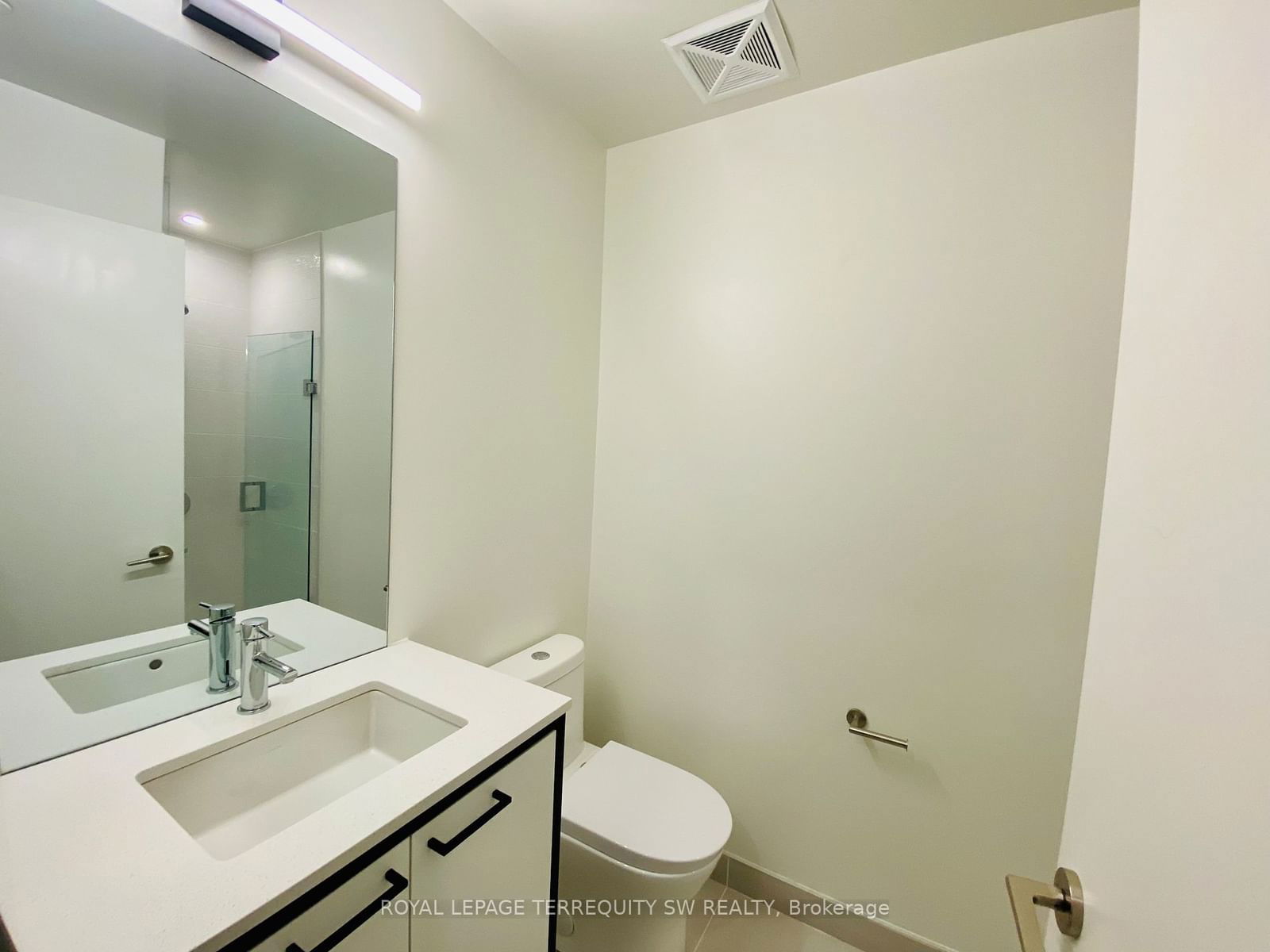 1808 St Clair Ave W, unit 418 for rent