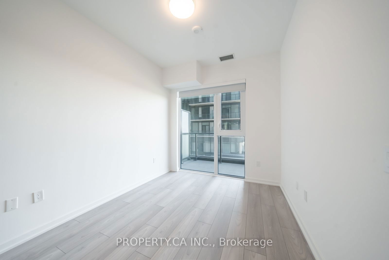 1285 Dupont St, unit 801 for rent