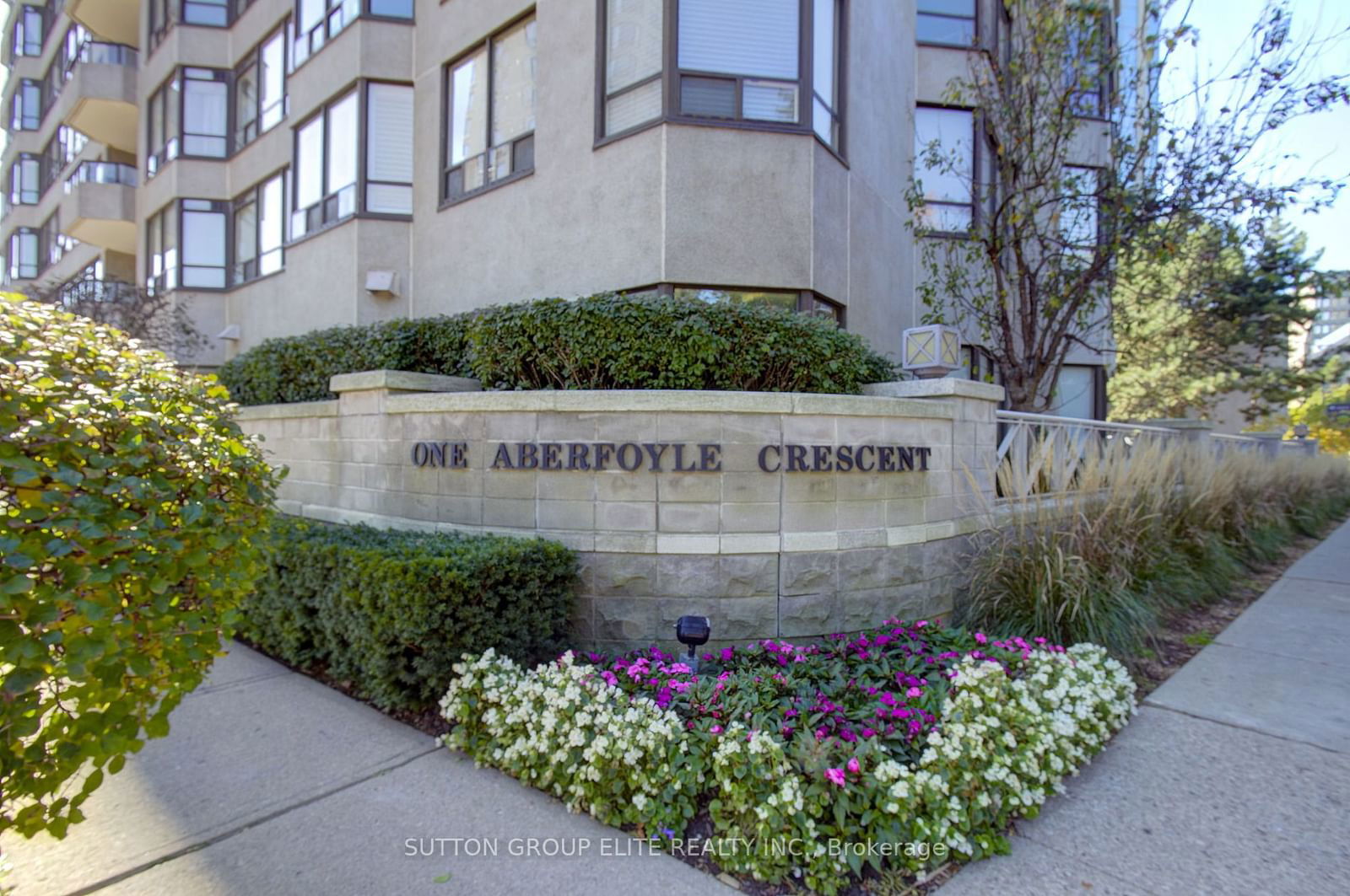 1 Aberfoyle Cres, unit 1600 for sale