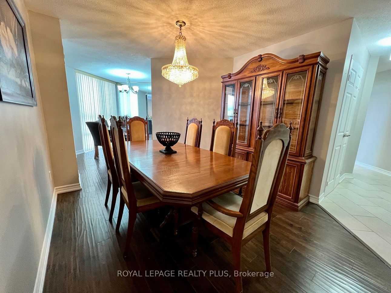 3650 Kaneff Cres, unit PH6 for rent