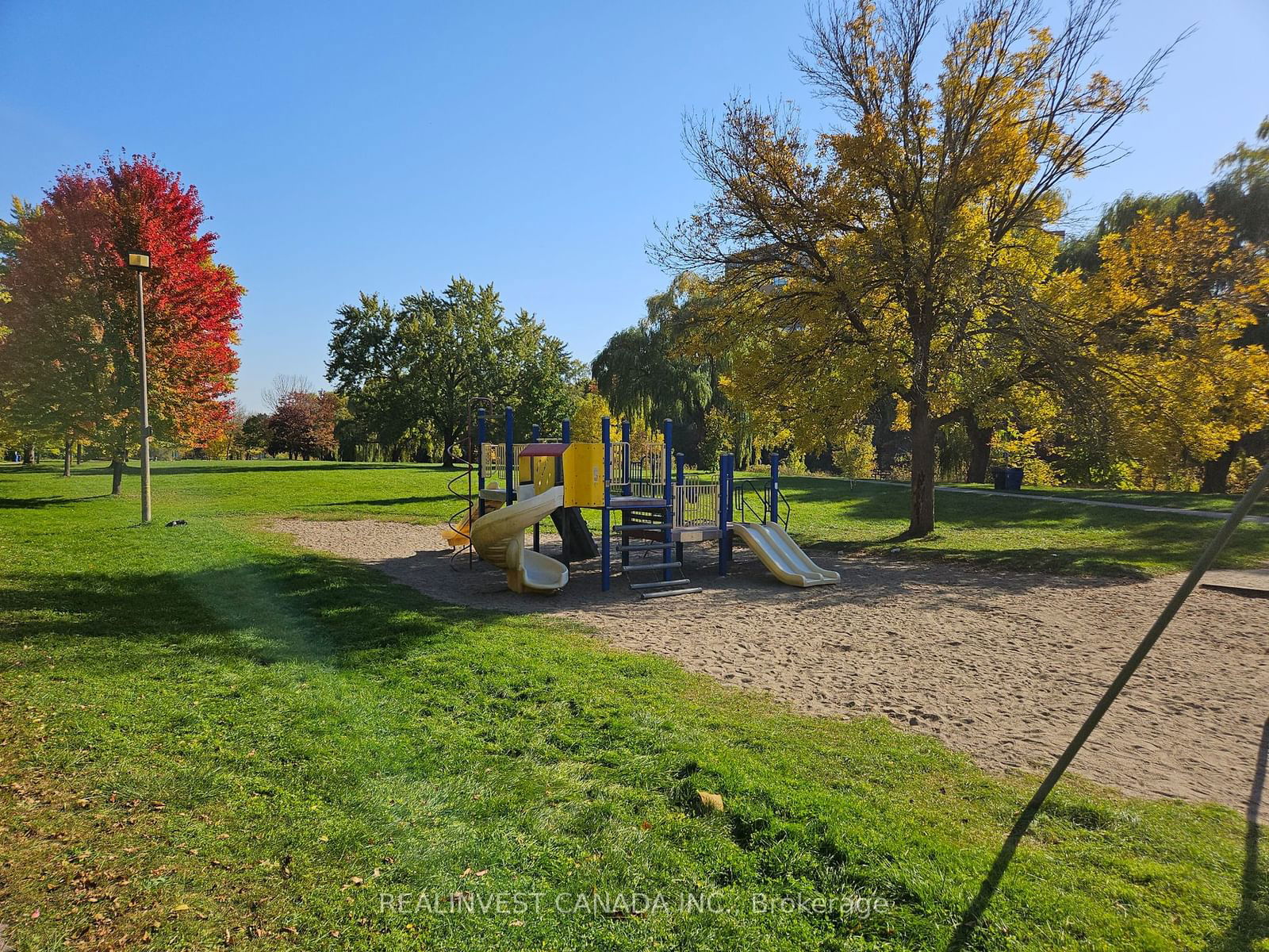 Weston Gate, York Crosstown, Toronto