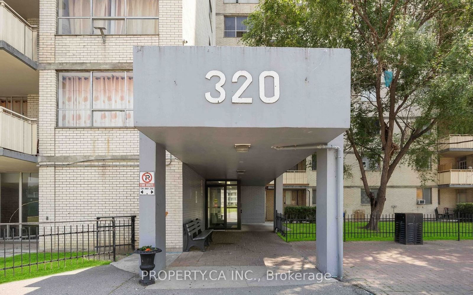 320 Dixon Rd, unit 216 for sale