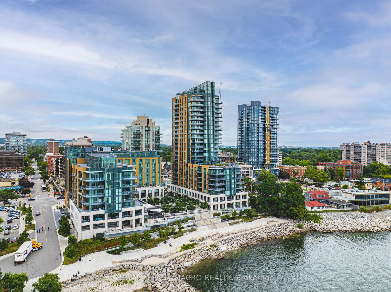 Bridgewater Residences On The Lake, Burlington, Toronto