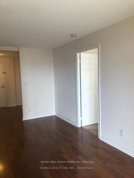 3888 Duke Of York Blvd, unit 1531 for rent