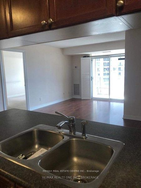 3888 Duke Of York Blvd, unit 1531 for rent