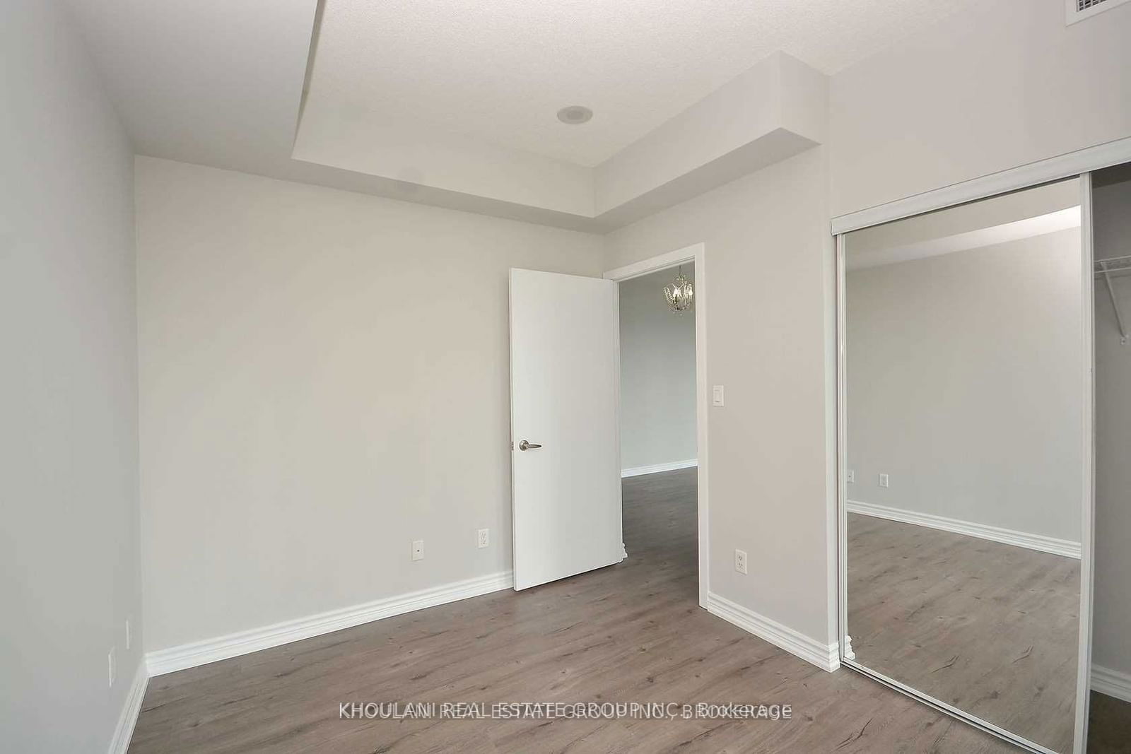 4070 Confederation Pkwy, unit 902 for rent