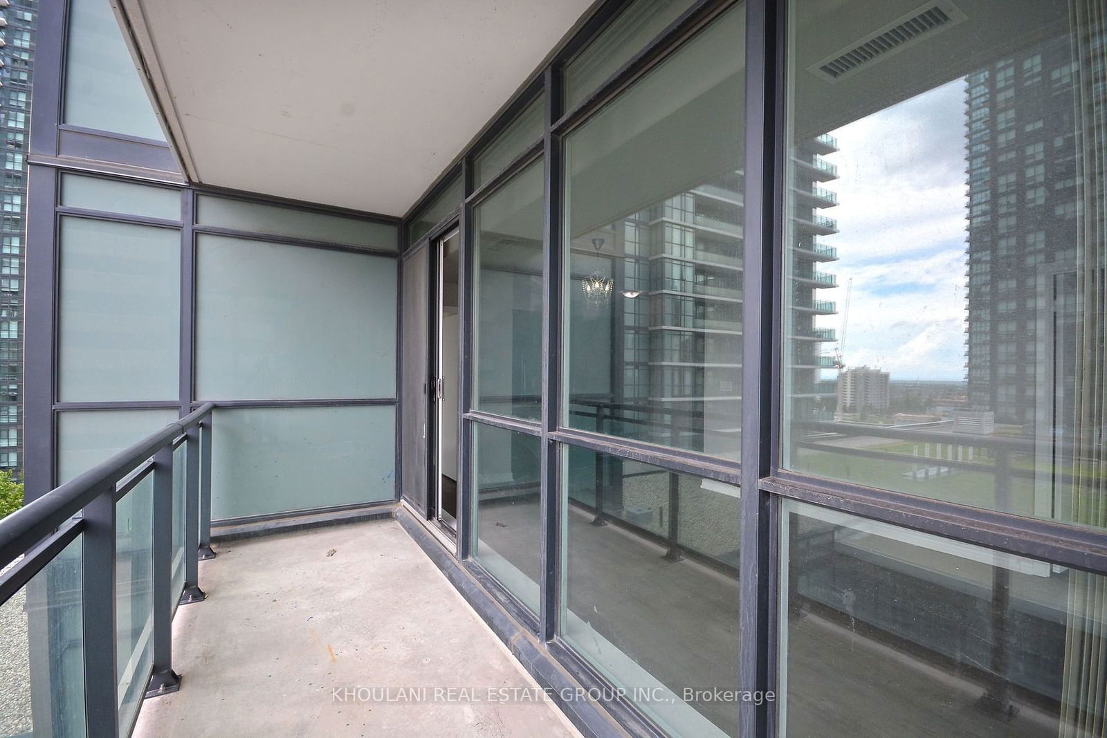 4070 Confederation Pkwy, unit 902 for rent