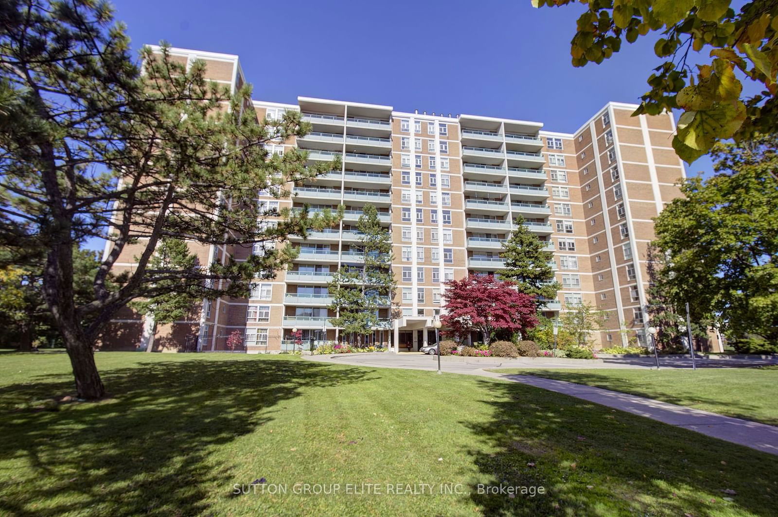 44 Longbourne Dr, unit 709 for sale