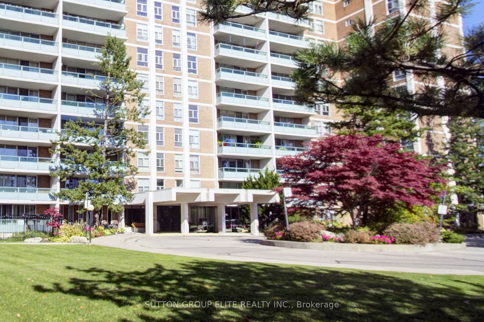 Golden Gate Condos, Etobicoke, Toronto