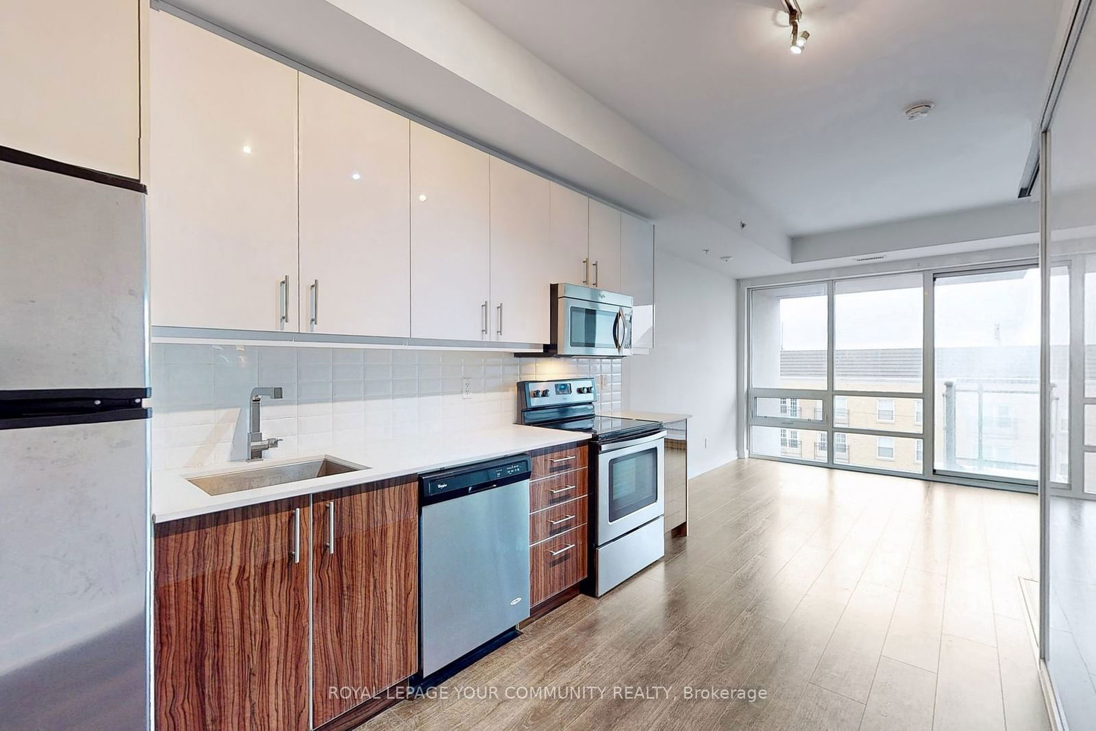 760 The Queensway, unit 510 for rent