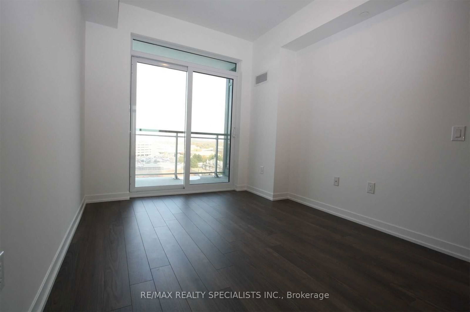 2560 Eglinton Ave W, unit 604 for rent