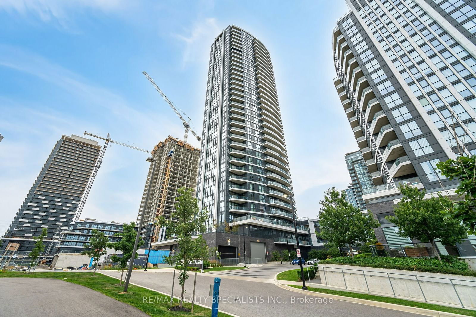 35 Watergarden Dr, unit 2415 for sale