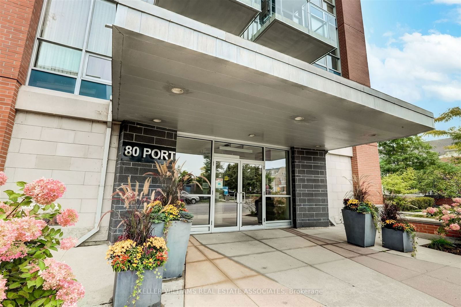 80 Port St E, unit 504 for sale