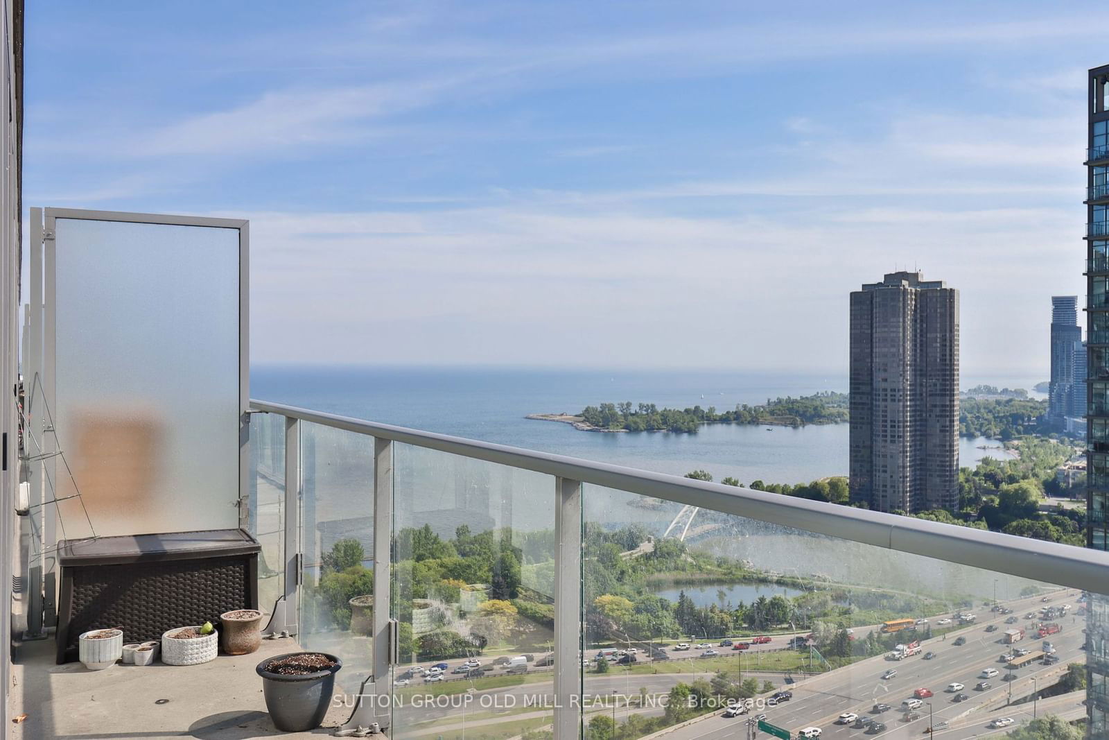 103 The Queensway, unit Ph2911 for sale