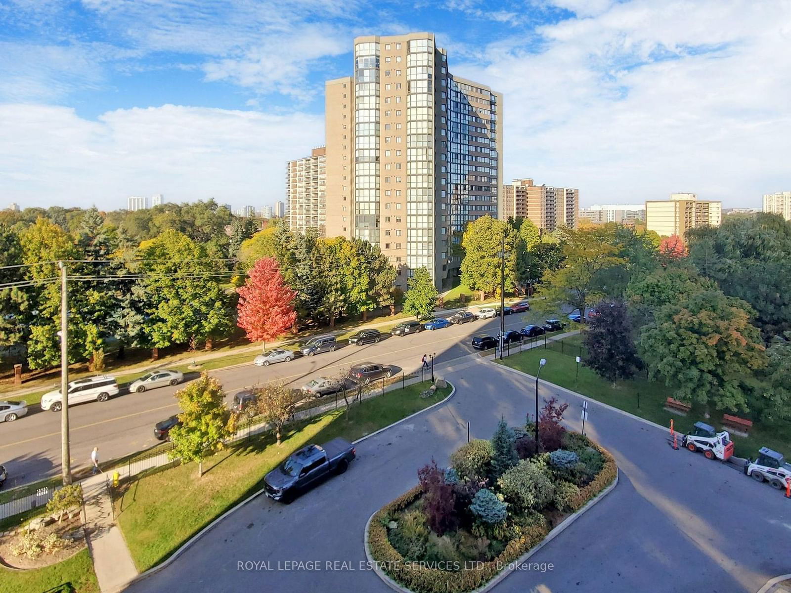 61 Richview Rd, unit 704 for sale