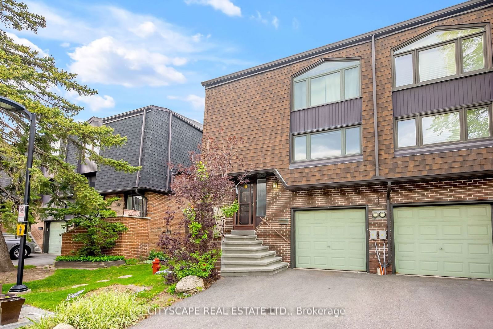 Islington Place Townhouses, Etobicoke, Toronto